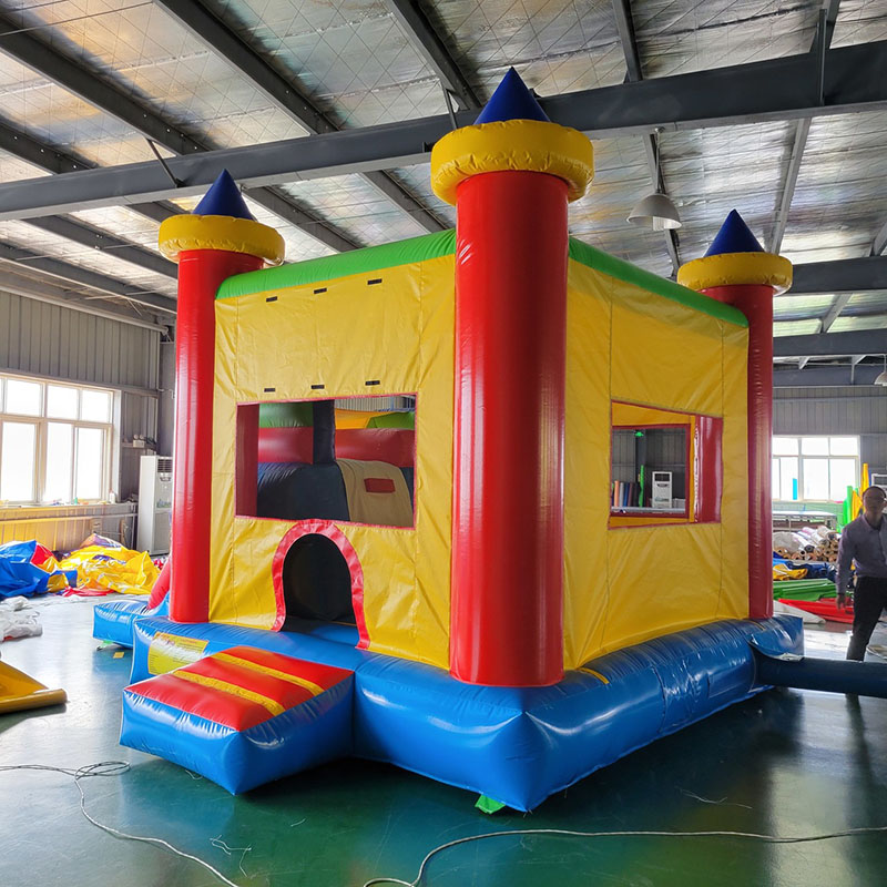 منزل الارتداد مع منزل نطاط على - مراجعة Kids Outdoor Bounce House وسعره